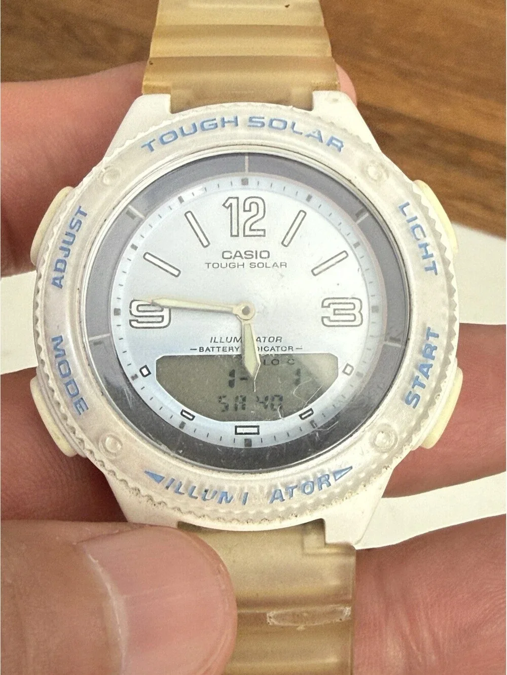 Casio Illuminator 2790 LCF-30 Quartz Analog Digital Men's Watch ( Untested)